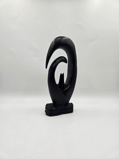 Ezinụlọ – The African Wood Family Sculpture