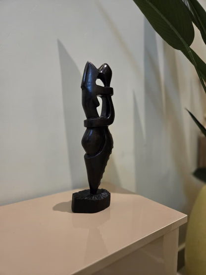 Ụzọ Ịhụnanya Collection