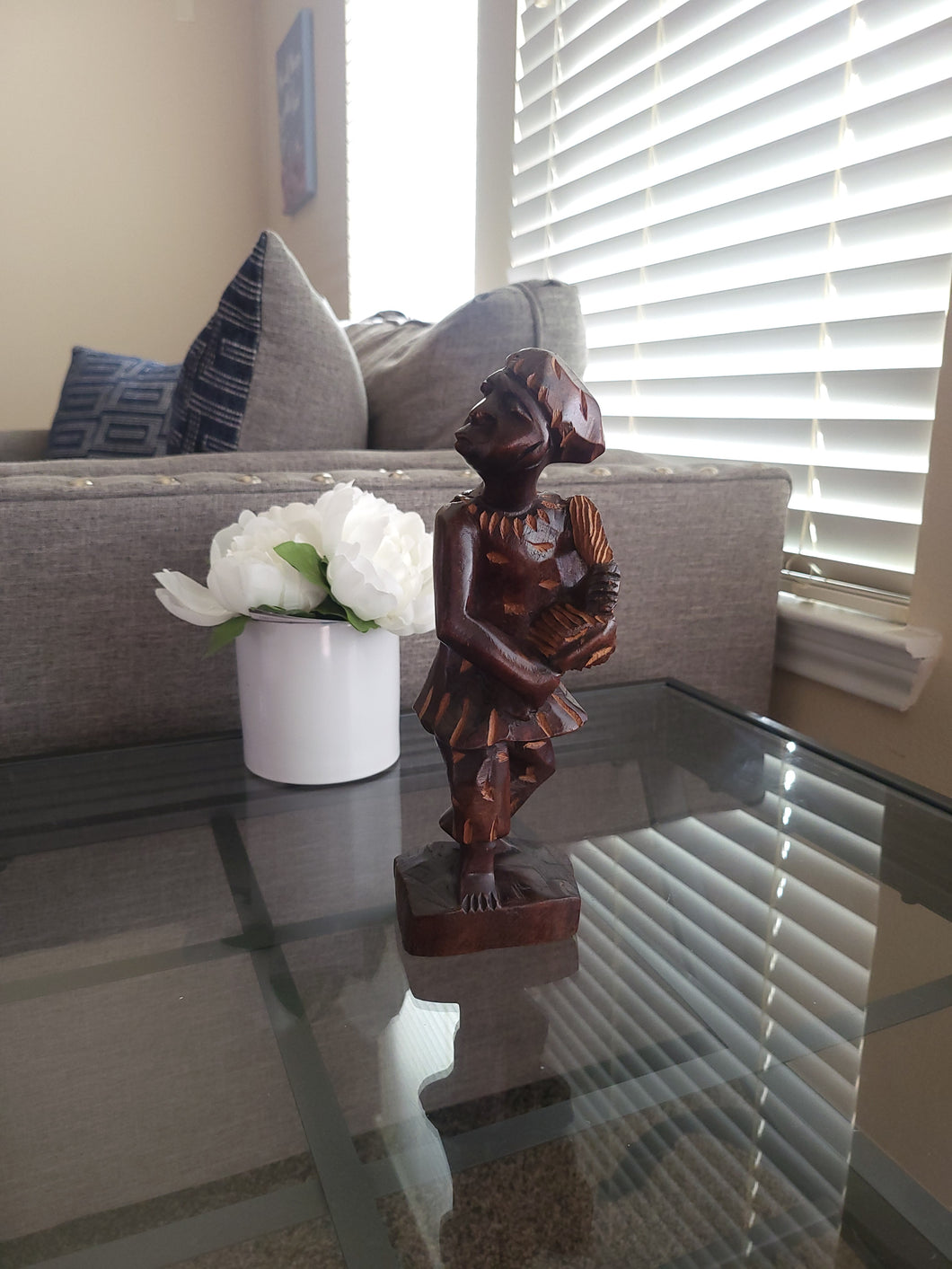 Onilu 2 - African Wood Sculpture